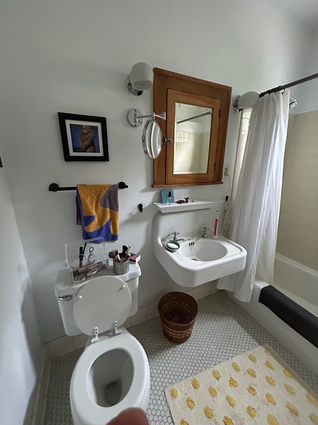 Photo - 4551 Aldrich Ave S