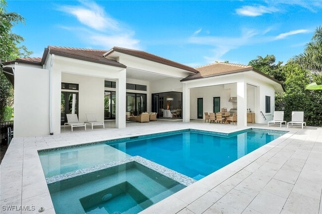 Building Photo - 3200 Crayton Rd