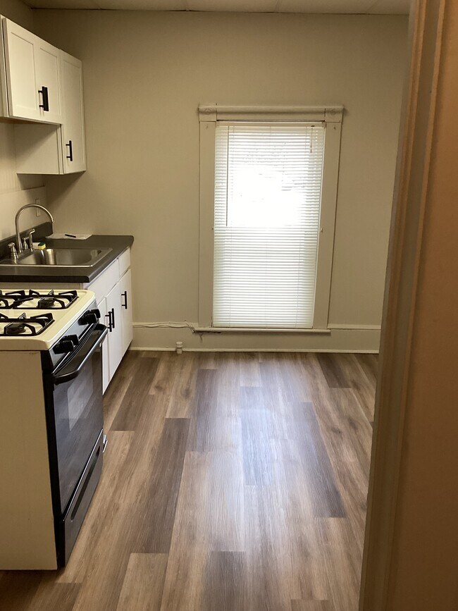 Photo - 111 Broad St Unit 113R