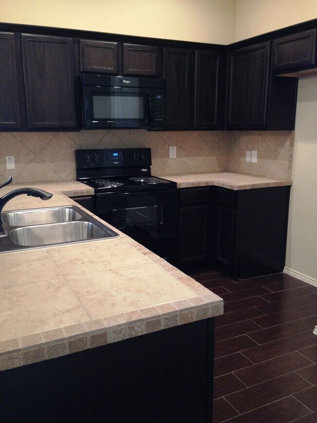 Nice 3 Bedroom Duplex located in Lavon, Te... Townhome Townhome