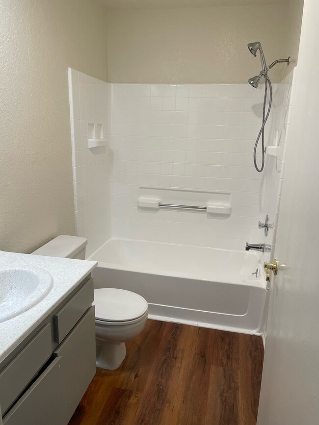 Photo - 274 W Verdugo Ave