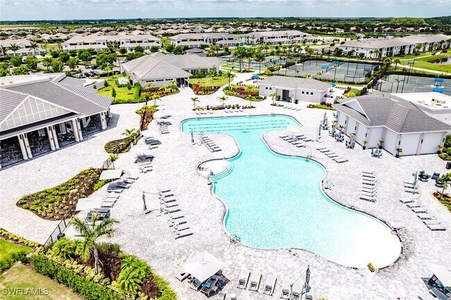 Building Photo - 5629 Double Eagle Cir Unit 4211