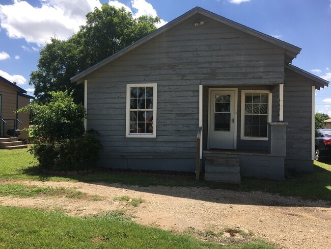 Photo - 438 Cherry St