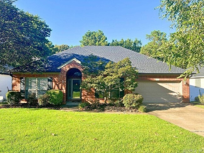 Building Photo - 14302 Westbury Dr