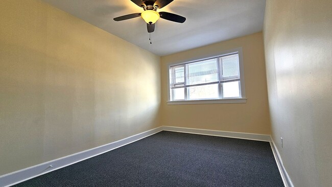 Photo - 141 Main St Unit APT 1