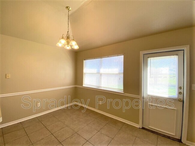 Photo - 217 Meadowbrook Dr