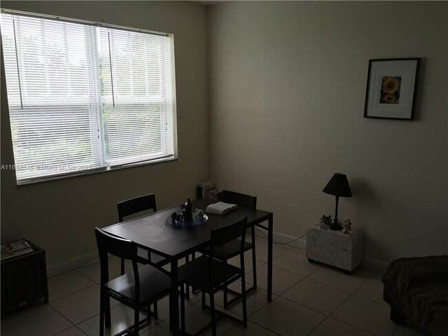 Photo - 843 SW 13th Ave Unit 204