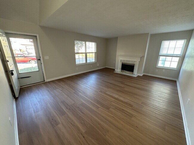 Photo - 1015 Venetian Terrace