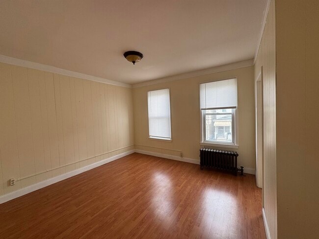 Photo - 16 Cutler St