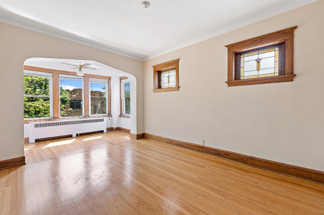 Photo - 3936 N Marshfield Ave Apartment Unit 2