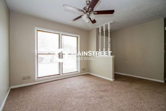 Photo - 5600 Wooded Lake Dr