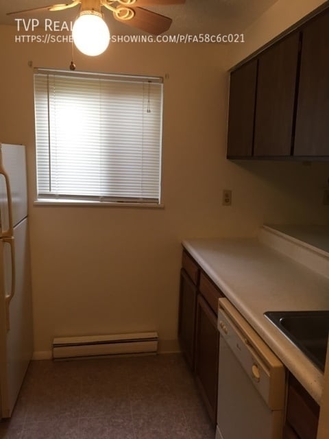 Photo - 123 Fox Hill Ln