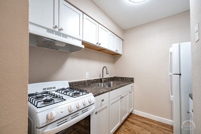 Kitchen Cabinets - Barranca Square Apartments