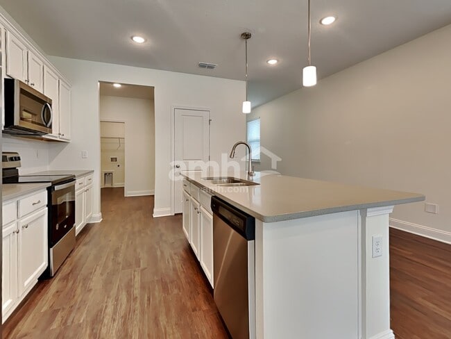 Photo - 608 Onate Cir