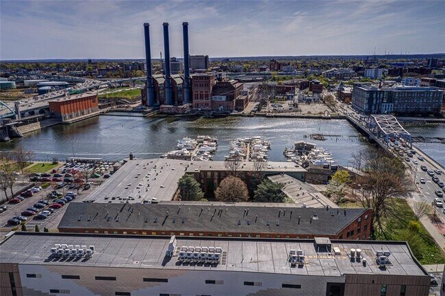 Photo - 555 S Water St Unidad 329