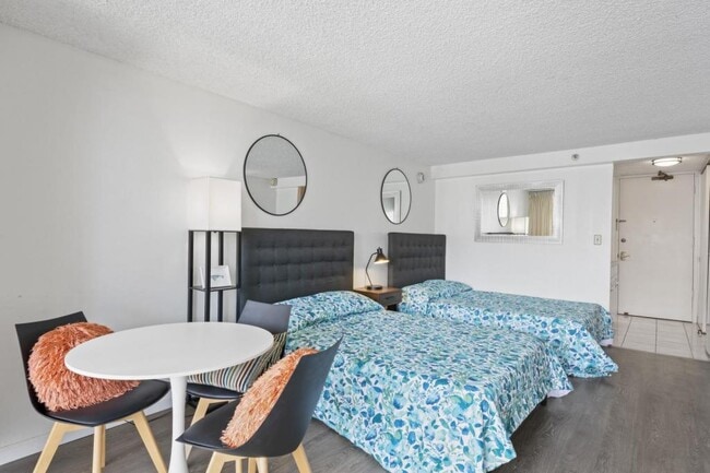 Photo - 445 Seaside Ave