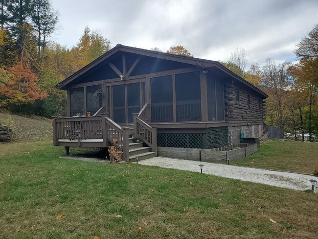 Photo - 7228 VT-131 House