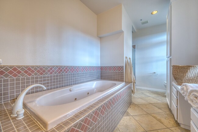 Photo - Huge house in a well desired neighborhood off of Johnson Avenue