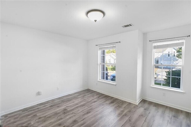 Photo - 1443 Wilson Manor Cir SE