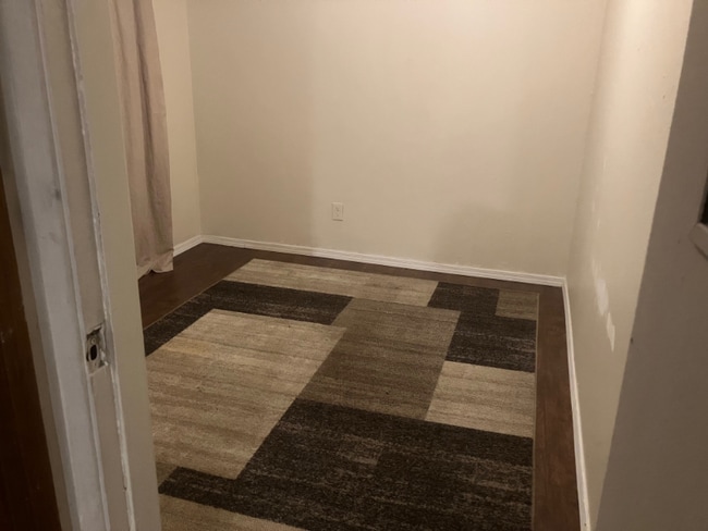 Photo - 2215 75th St SE Unidad 2