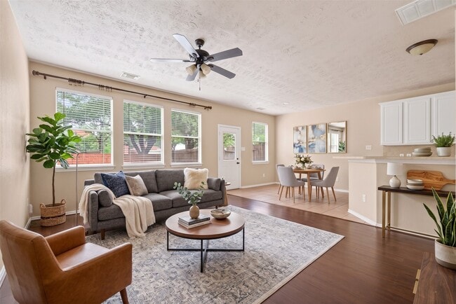 Building Photo - 5626 Claybeck Ln