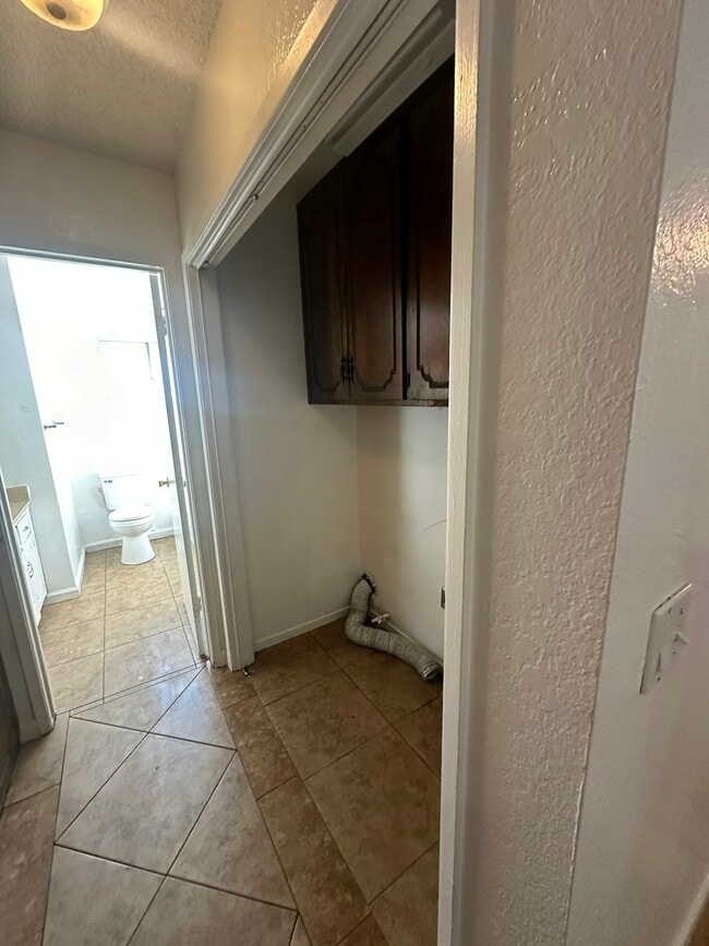 Photo - 1711 E Paradise Ave