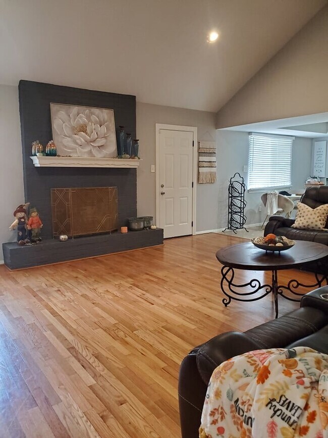 Photo - 5210 Honey Cir