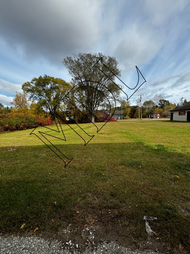 Building Photo - 201 Old Kawkawlin Rd Unit 3