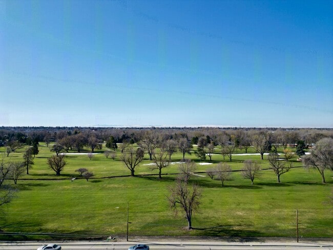 The Edge at State | Apartments & Townhomes
