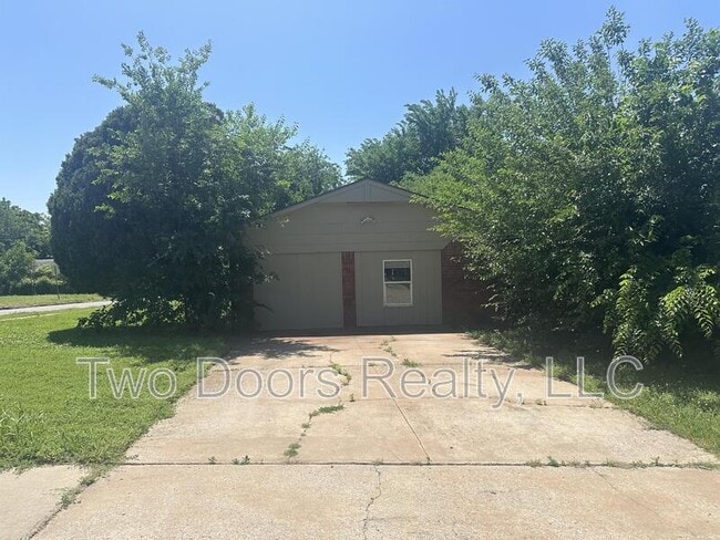 Photo - 1452 NE 11th St