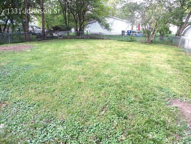 Photo - 1331 Johnson St