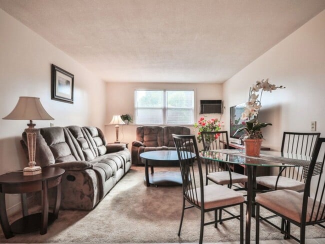 Photo - Hudson Gardens