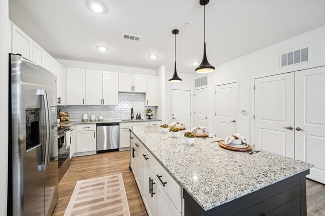 Photo - Colina Hillside