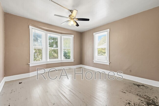 Photo - 71 N Whittier Pl