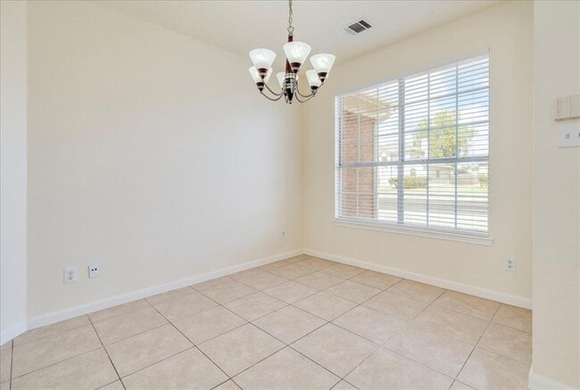 Photo - 1021 Black Locust Drive West