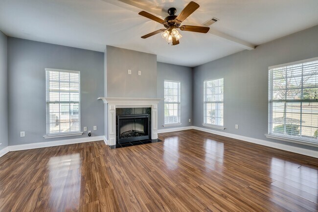 Photo - 3169 Camden Way