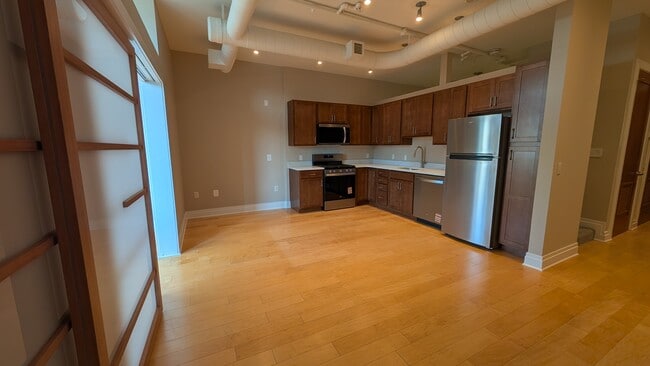 Photo - 811 4th St NW Unidad 1012