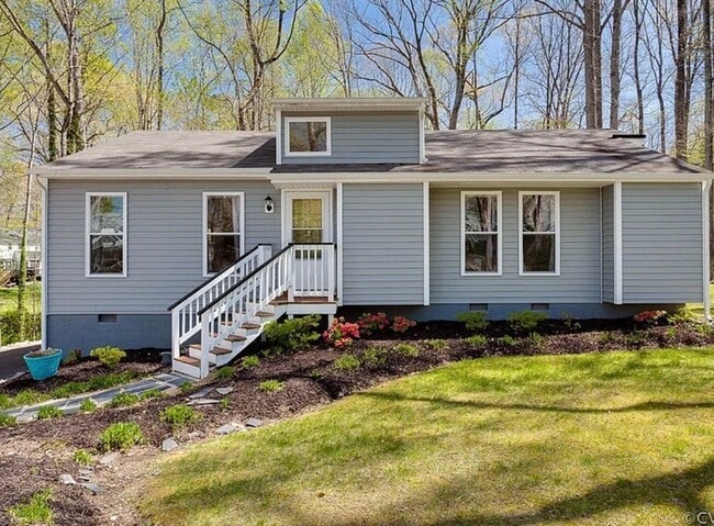 Building Photo - 12114 Mountain Laurel Dr