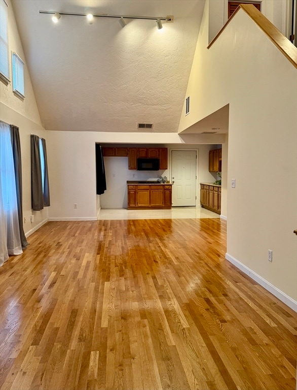 Photo - 38 N Main St Unit 2R