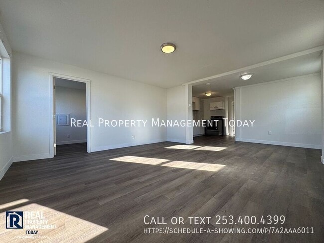 Photo - 206 128th St S