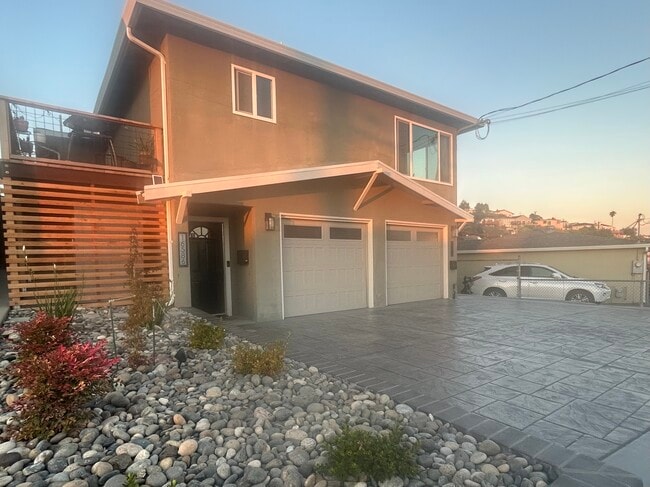 Building Photo - 16584 Toledo Way Rental