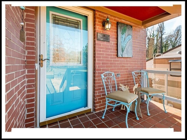 Photo - 112 E Lawson St