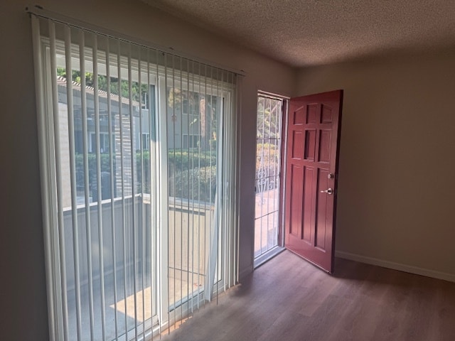 Entrada principal - Camelot Apartments