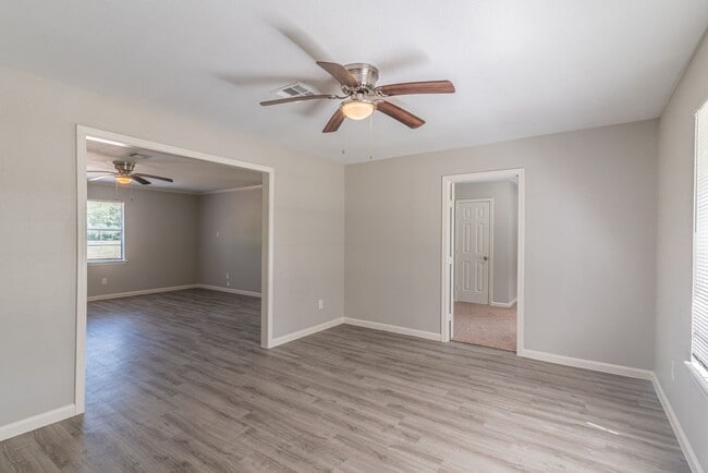 Photo - 9407 Irby St