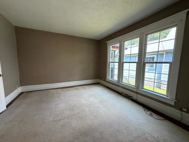 Photo - 520 W Marion St Unit 1