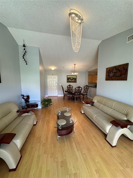 Building Photo - 5681 Riverside Dr Unit 203