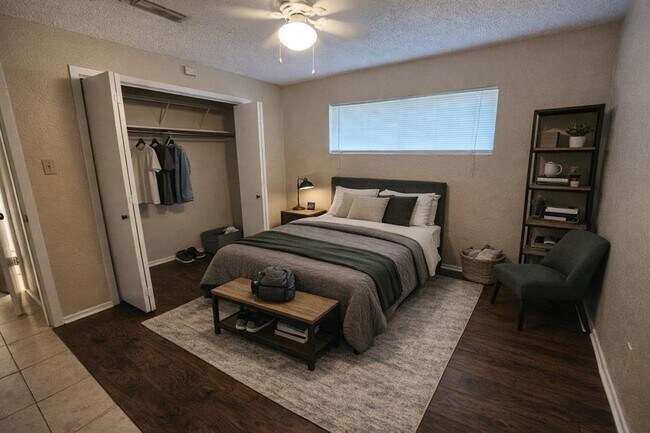 Photo - 610 Genard St