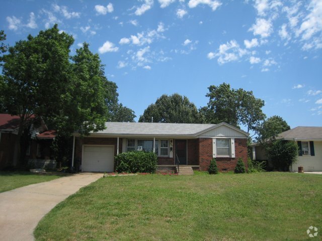 Building Photo - 2749 Cambridge Ct Rental