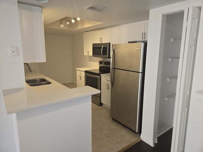 Photo - 4179 N Haverhill Rd Unit 606