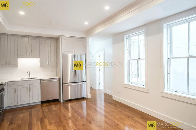 Photo - 12 Temple St Condo Unit 3